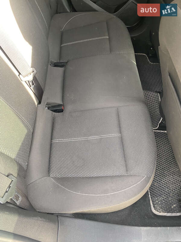 Хэтчбек Opel Astra 2010 в Мостиске