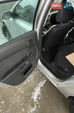 Универсал Opel Astra 2008 в 