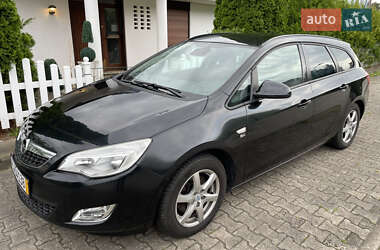 Универсал Opel Astra 2012 в Киеве