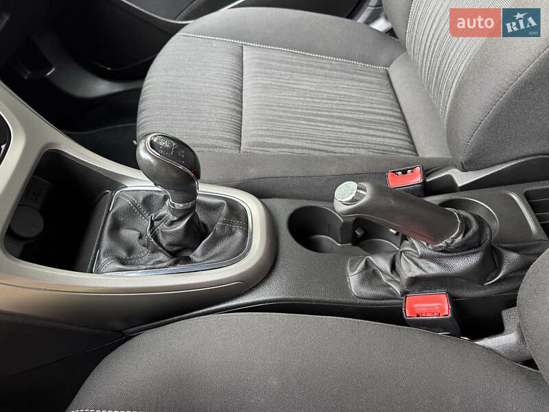 Хэтчбек Opel Astra 2010 в Умани