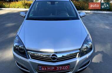 Хэтчбек Opel Astra 2009 в 