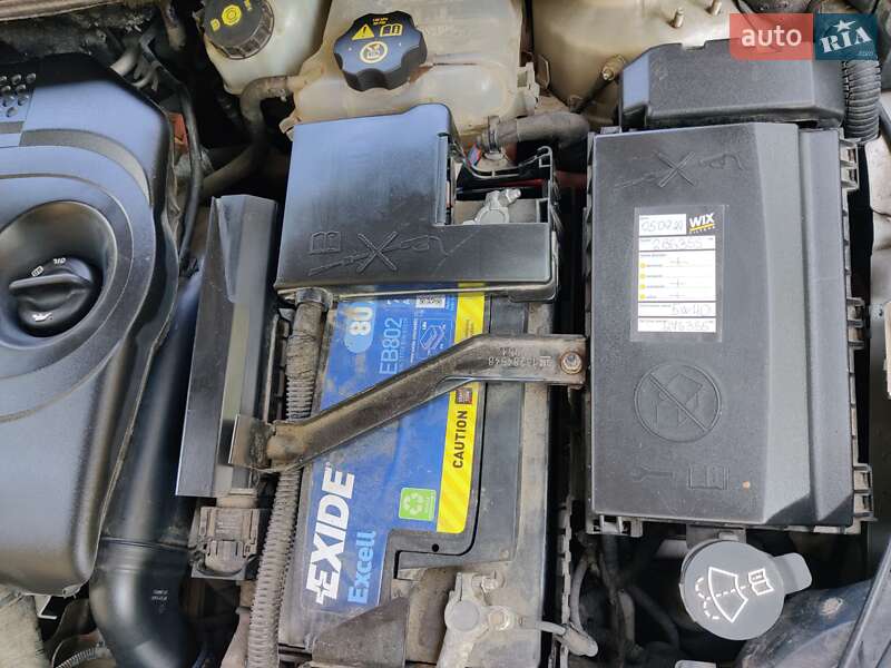 Универсал Opel Astra 2011 в Ровно