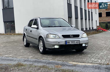 Седан Opel Astra 2005 в  фото 4 Седан Opel Astra 2005 в