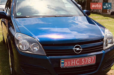 Універсал Opel Astra 2005 в Тернополі