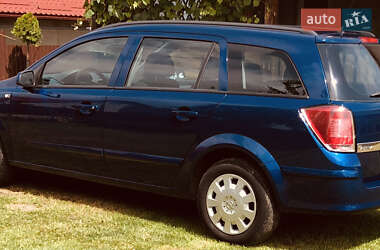 Универсал Opel Astra 2005 в 