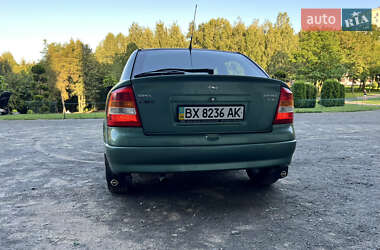 Хэтчбек Opel Astra 1999 в 