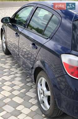 Хетчбек Opel Astra 2006 в Житомирі