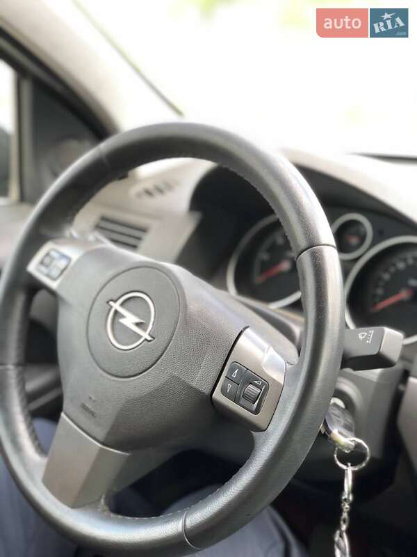 Хэтчбек Opel Astra 2006 в Житомире фото 9 Хэтчбек Opel Astra 2006 в Житомире