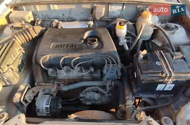 Хэтчбек Opel Astra 2005 в Изюме
