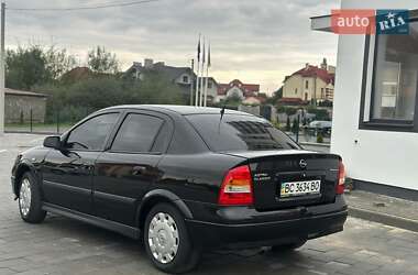 Седан Opel Astra 2008 в 
