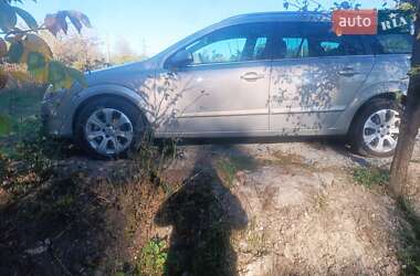 Универсал Opel Astra 2005 в 