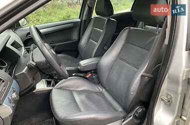 Универсал Opel Astra 2005 в 