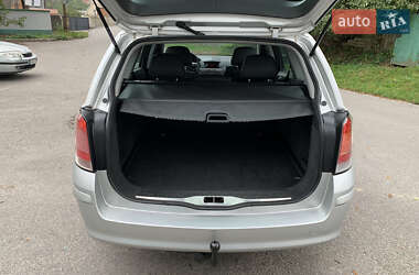 Универсал Opel Astra 2005 в 
