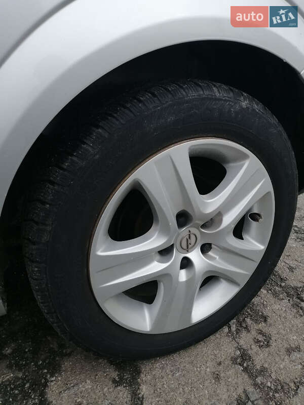 Хетчбек Opel Astra 2009 в Бердичеві