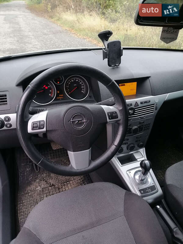 Хетчбек Opel Astra 2009 в Бердичеві