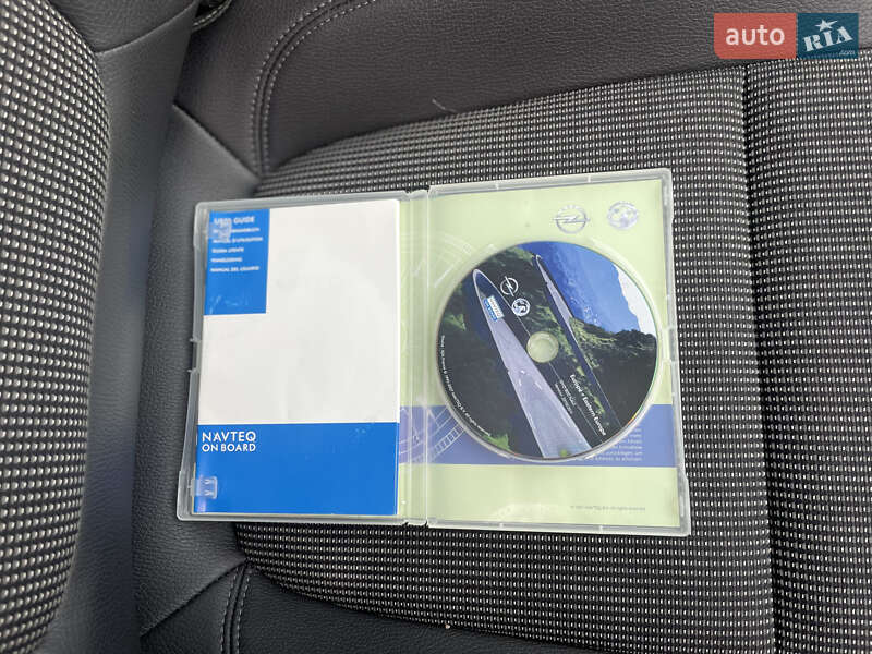 Универсал Opel Astra 2011 в Сумах