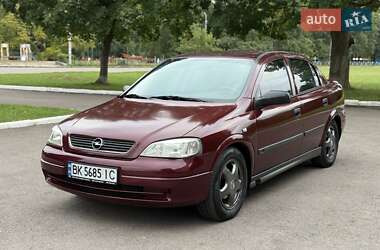 Седан Opel Astra 2008 в 