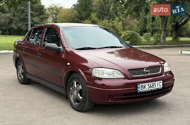 Седан Opel Astra 2008 в 