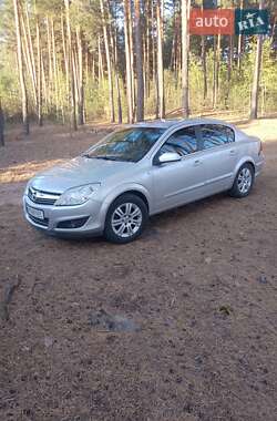 Седан Opel Astra 2007 в Лебедині