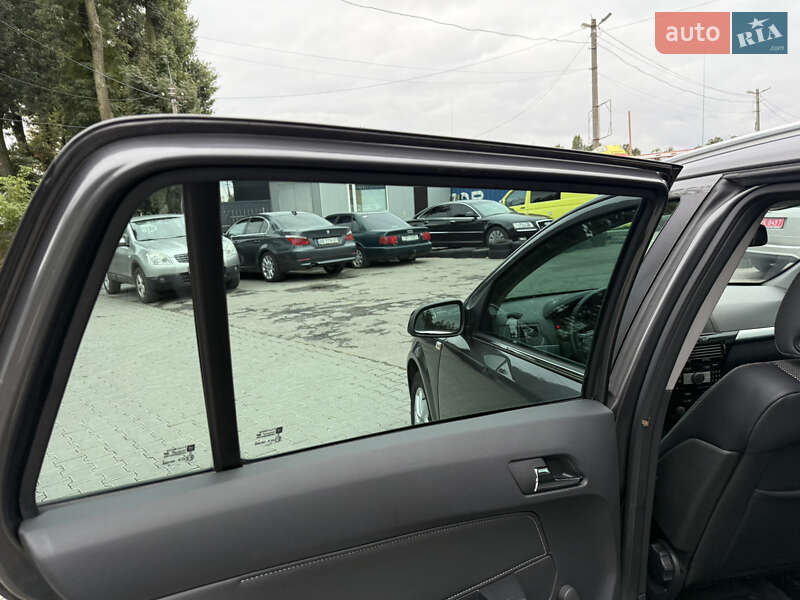 Универсал Opel Astra 2009 в Виннице