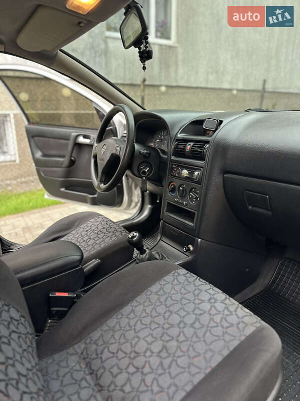 Универсал Opel Astra 1999 в Львове