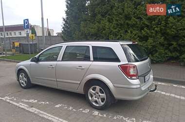 Универсал Opel Astra 2008 в Бучаче