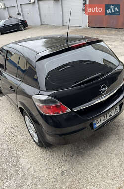 Хэтчбек Opel Astra 2008 в 