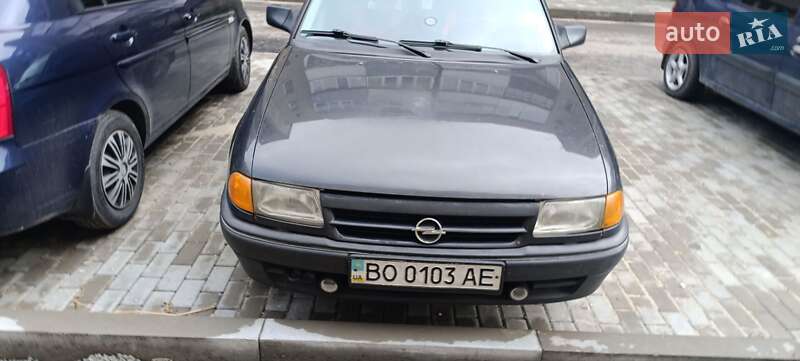 Хэтчбек Opel Astra 1993 в Тернополе фото 10 Хэтчбек Opel Astra 1993 в Тернополе