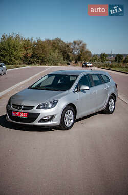Универсал Opel Astra 2014 в 