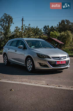 Универсал Opel Astra 2014 в 