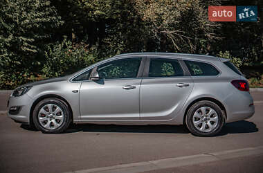 Универсал Opel Astra 2014 в 