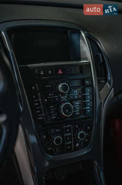Универсал Opel Astra 2014 в 