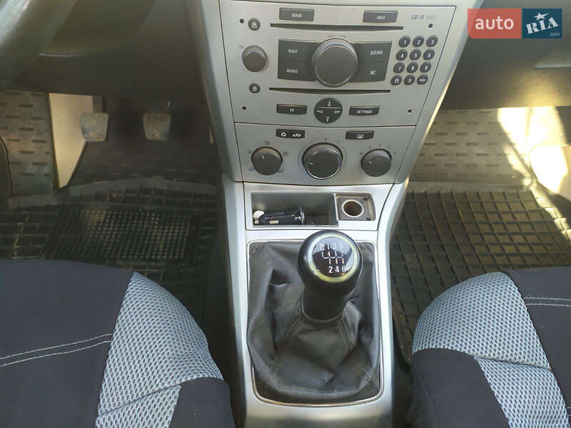 Универсал Opel Astra 2009 в Болграде