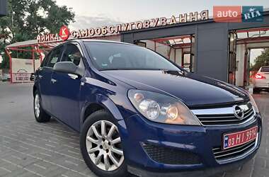 Хэтчбек Opel Astra 2009 в 