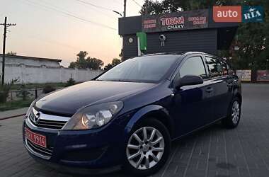 Хэтчбек Opel Astra 2009 в 
