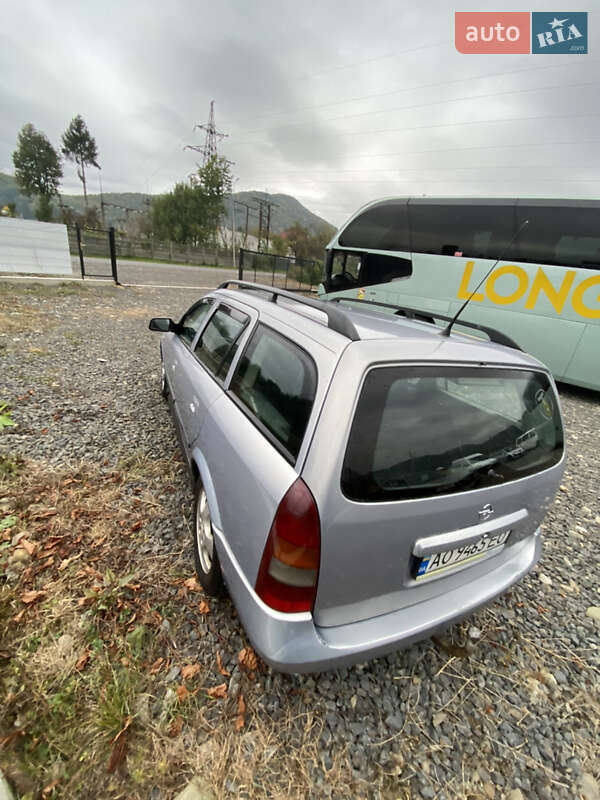 Универсал Opel Astra 2003 в Иршаве