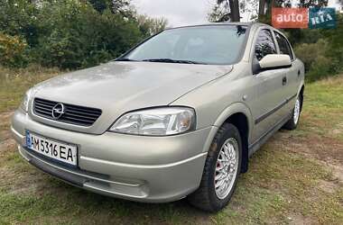 Седан Opel Astra 2007 в Житомирі