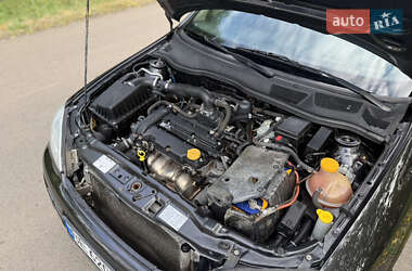 Седан Opel Astra 2007 в 