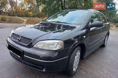 Седан Opel Astra 2008 в 