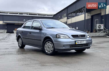 Седан Opel Astra 2009 в 