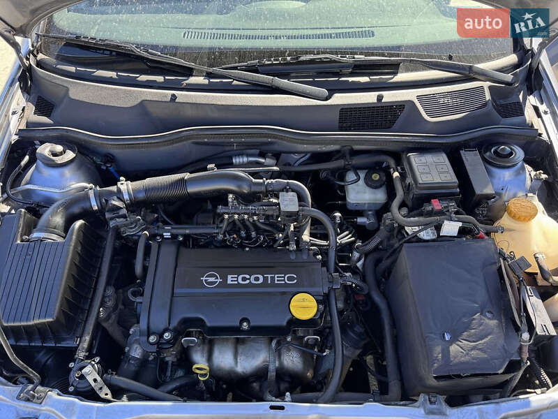 Седан Opel Astra 2009 в Киеве