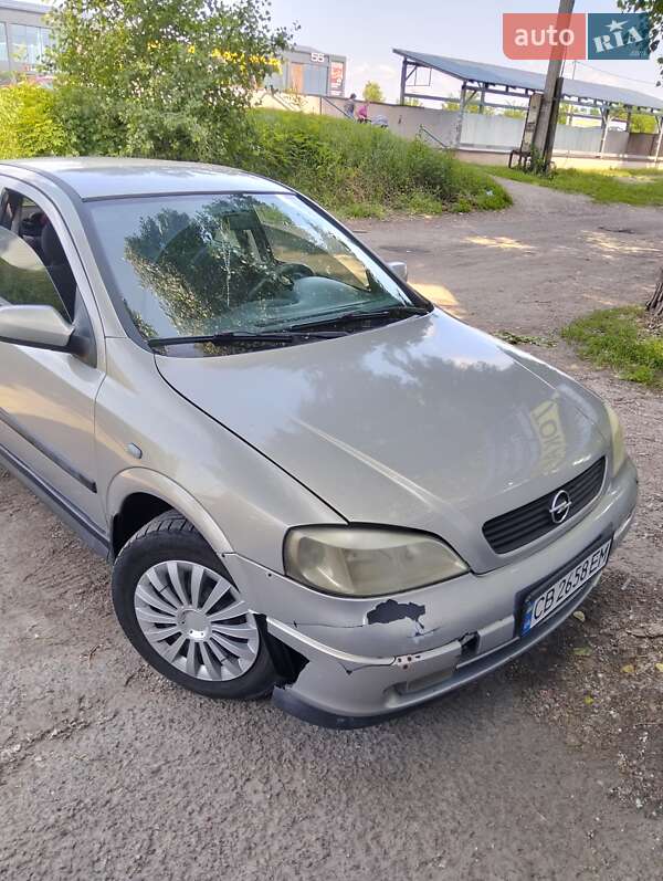 Седан Opel Astra 2006 в Борзне