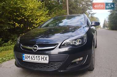 Универсал Opel Astra 2014 в Житомире