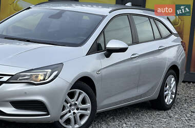 Универсал Opel Astra 2017 в 