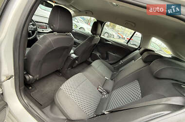 Универсал Opel Astra 2017 в 