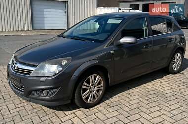 Хэтчбек Opel Astra 2009 в Ровно