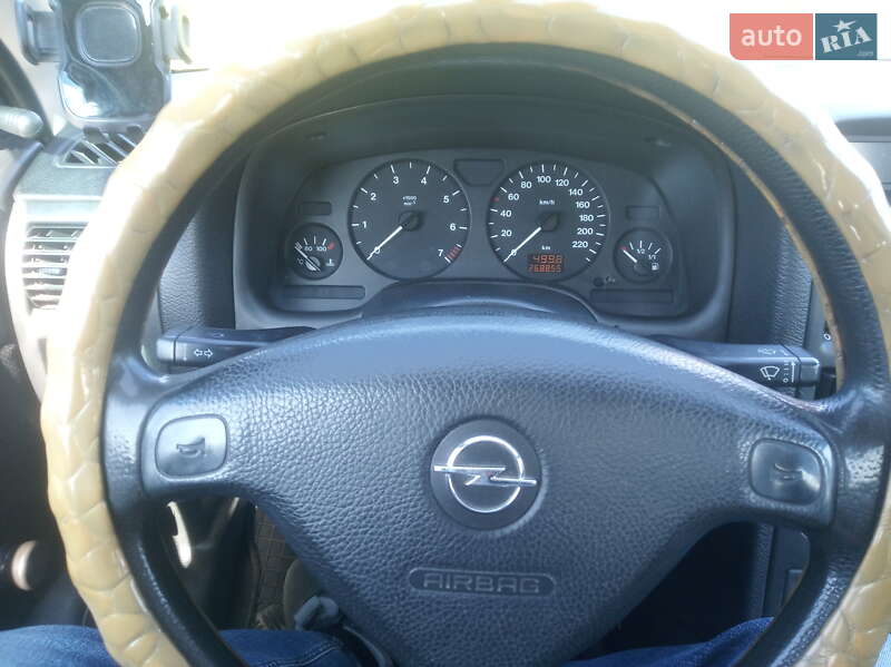 Седан Opel Astra 2000 в Броварах