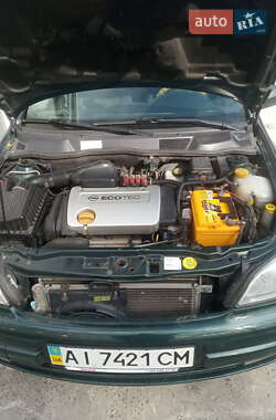 Седан Opel Astra 2000 в 