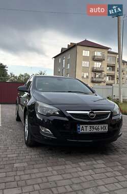 Хэтчбек Opel Astra 2010 в Ивано-Франковске