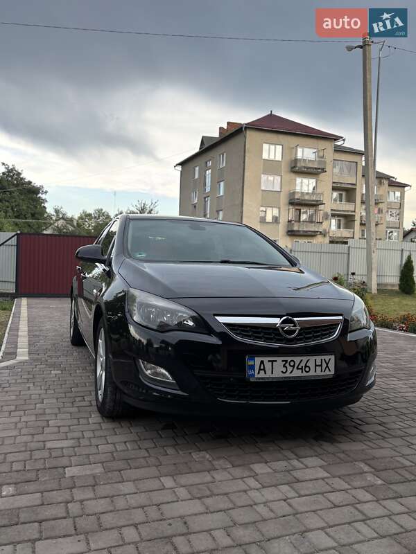 Opel Astra 2010 Opel Astra 2010